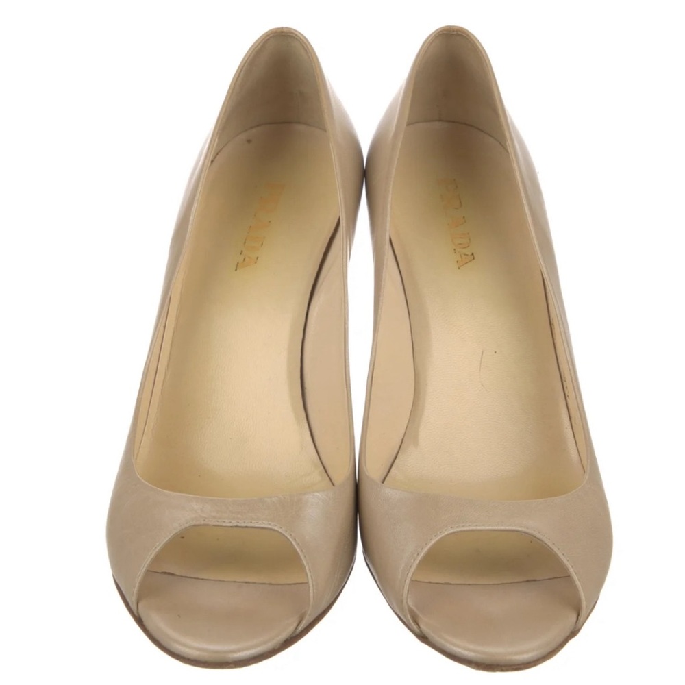 Prada Leather Pumps - Neutrals Pumps, Shoes - PRA907871 Size 10 - Picture 10 of 16